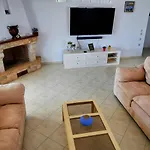 Douranakis House Seaview